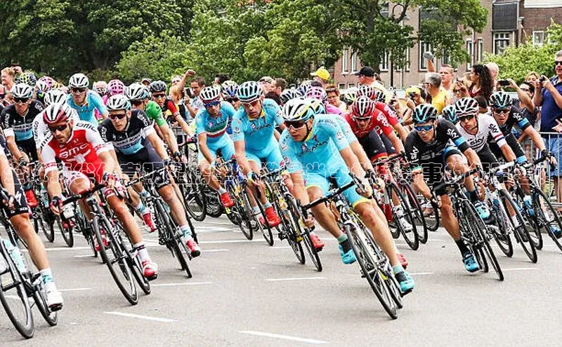 全球顶尖体育明星榜单：谁是当今世界赛事的领军者？